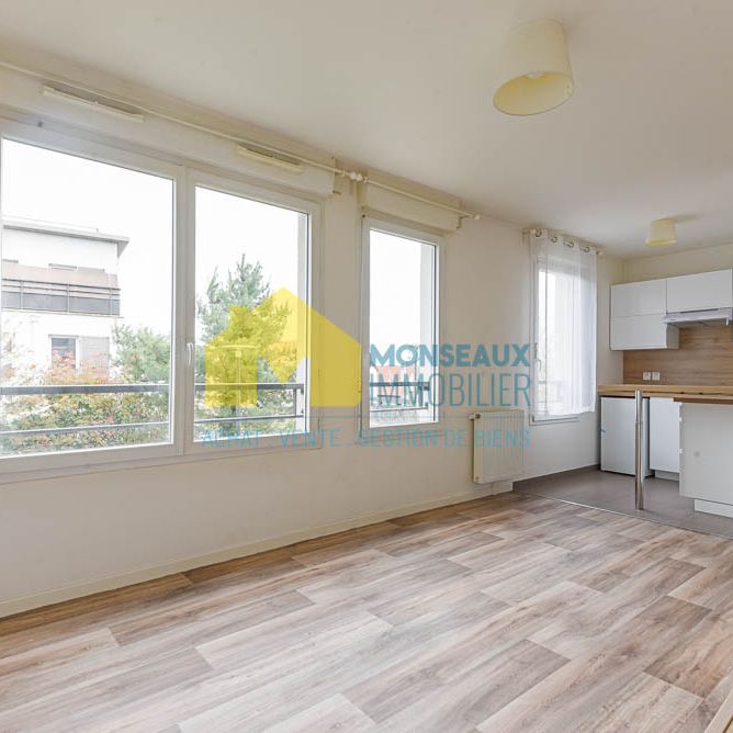 STUDIO MEUBLE 29.57M2 - RESIDENCE LE CLOS DES BRUYERES - Photo 1