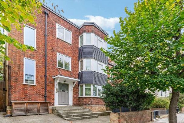 Endlesham Road, London, SW12 - Photo 1