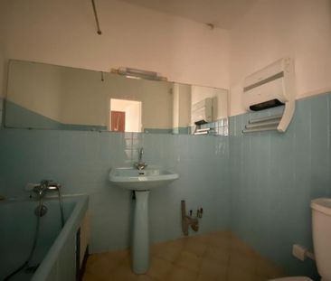 Location Appartement 1 pièce 29m² LES ANGLES 30133 - Photo 3