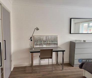 2 bedroom maisonette to rent - Photo 6