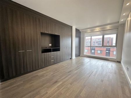 865 Av. Plymouth - Photo 3