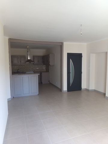 Location Appartement 4 pièces 97m² CUXAC D AUDE 11590 - Photo 4