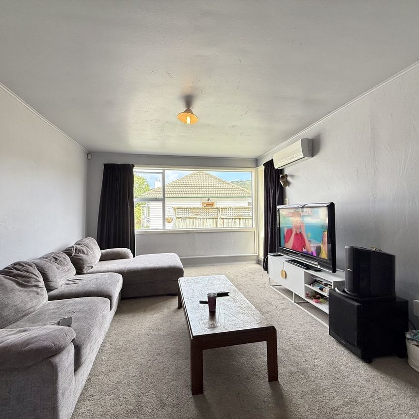 3-Bedroom Home in Trentham - Large Section - Photo 1