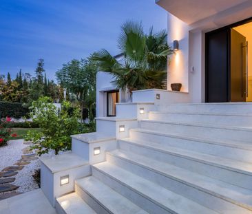 Alquiler Villa en Milla De Oro - Puente Romano, Marbella - Photo 1