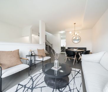 For Lease - 21 Gillivary Drive, Whitby, Ontario - Photo 4