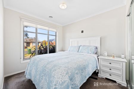 Spacious Family Haven - Photo 4