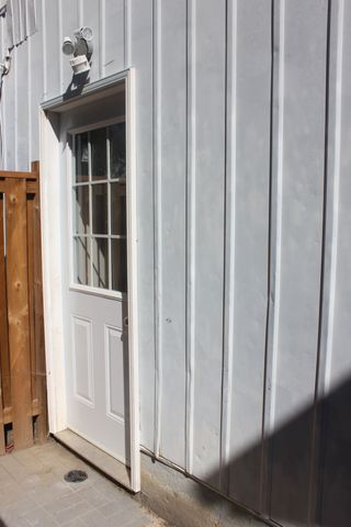 For Lease - 54 Gladstone Square Unit# LOWER, Brampton, Ontario - Photo 3