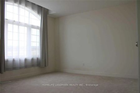 Property For Lease | W9234724 - Photo 2