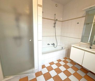 Zeer verzorgd en ruim gelijkvloers 1 slaapkamer appartement TE HUUR... - Photo 3