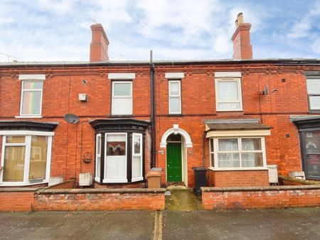 2 bedroom Mid Terraced House to let - Photo 4