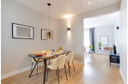 Carrer de Sepúlveda, Barcelona, Catalonia 08015 - Photo 4