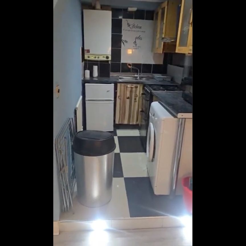 Room in a Shared House, Bonnersfield Close, HA1 - Photo 1