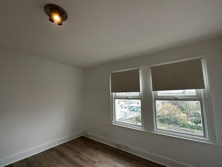 Studio Flat, Mount Pleasant Road, SE13 - Photo 2