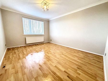 Ravenscar Close, Whickham, Newcastle upon Tyne, Tyne and Wear, NE16 5TW - Photo 2