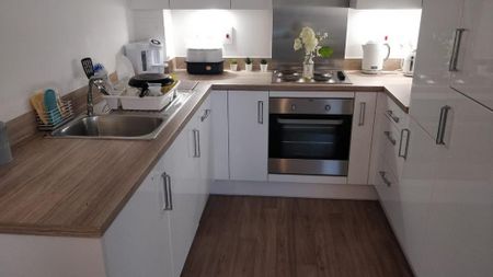 1 bedroom flat to rent - Photo 5