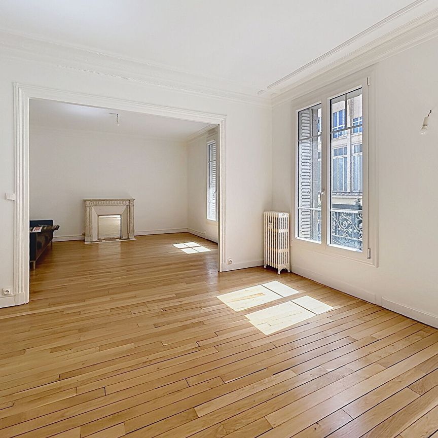 Appartement à louer - REIMS - HYPER CENTRE - Photo 1