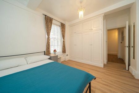 Warwick Gardens, West Kensington, W14 - Photo 3