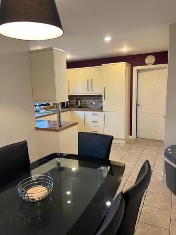 STUDENT LET 26/27, 22 Dhu Varren Park South, Portrush, BT56 8EJ - Photo 4