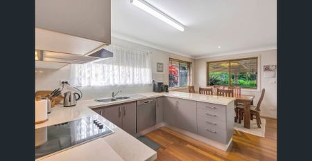 Spacious Four-Bedroom Family Home for Rent - Photo 4