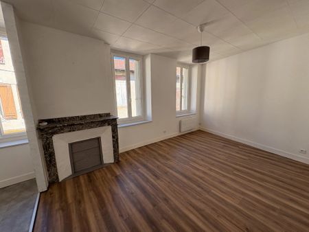 Location Appartement 3 pièces 47 m2 à Lavelanet - Photo 3