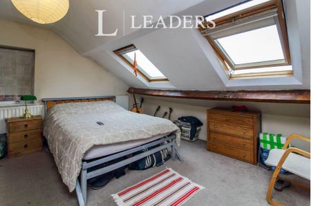 8 bedroom terraced house to rent - Photo 2