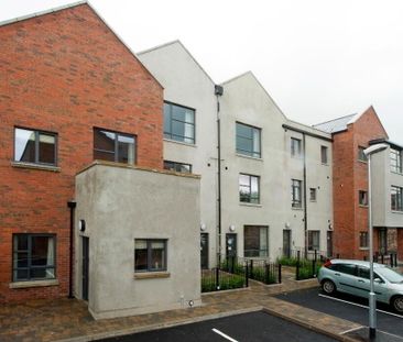 Apt 4 Carolan House, 56 Rossmore Drive, Belfast, BT7 3LA - Photo 6