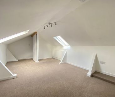 Hilland Drive, Bishopston, Swansea, SA3 - Photo 2