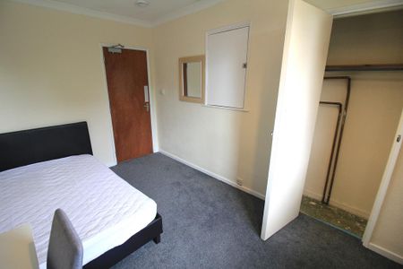 7 bedroom semi-detached house to rent - Photo 3