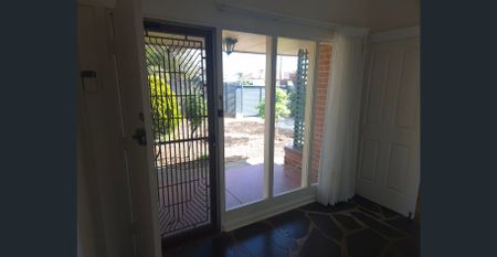 Beautiful 2 bedroom home - with Solar and battery backup - Photo 5