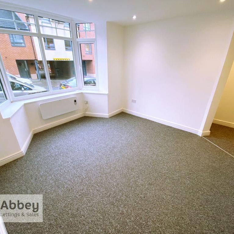 1 bedroom ground floor flat to rent - Photo 1