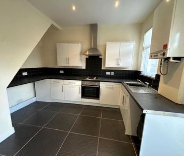 3 bedroom terraced house to rent - Photo 6