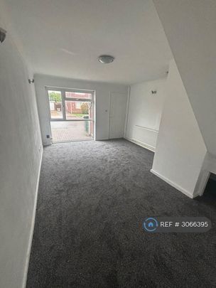 2 bedroom semi-detached house to rent - Photo 1