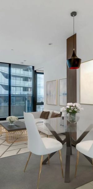 Luxury Living High Above South Yarra with Stunning Views - Photo 1