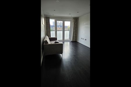 2 Bed Flat, Prioress House, IG11 - Photo 2