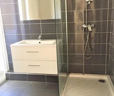 Location Appartement 3 pièces 63m² AIX EN PROVENCE 90ème - Photo 4