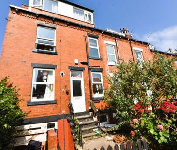 4 bedroom House in Lumley Place, Burley - Photo 2