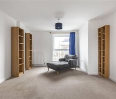 Trevelyan Road, London, SW17 - Photo 1