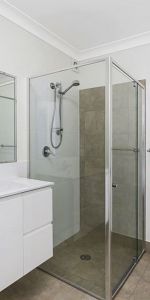 Stunning Two-Bedroom Villa - Photo 4