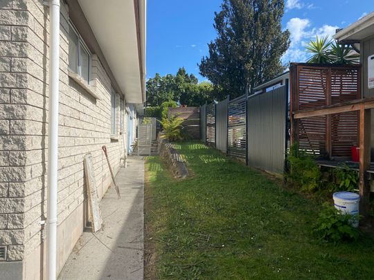 This brick and tile rear unit is in such an excellent location - Photo 1