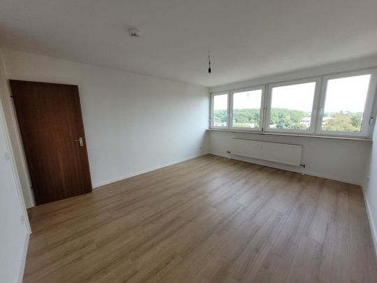 * WOHNEN mit WEITBLICK * Traumhafte 3 Zi-Whg in schöner Wohn(an)lage - mit LOGGIA - in RÖTHENBACH * - Foto 1