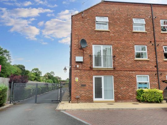 2 bedroom flat to rent - Photo 1