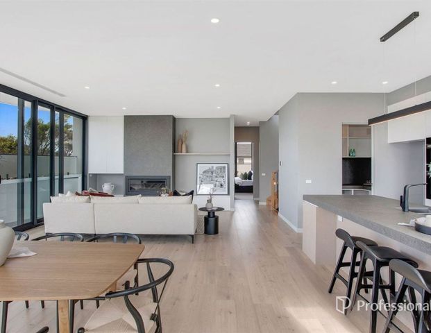 Secure Beach Road Family Entertainer - Photo 1
