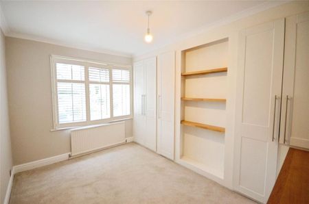 4 bedroom semi-detached house to rent - Photo 4