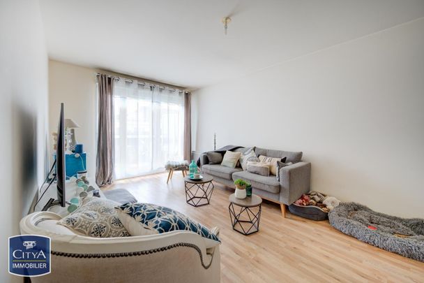 Location Appartement 2 pièces 50m² ST CYR SUR LOIRE 37540 - Photo 1