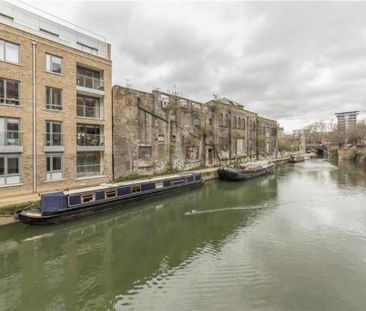 1 bedroom in a flat share to rent - Photo 3