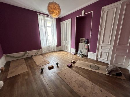 Location Maison 6 pièces 240 m2 à Saint-Dié-des-Vosges - Photo 3