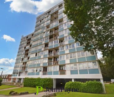 Kenilworth Court, Styvechale, Coventry, CV3 6JA - Photo 6
