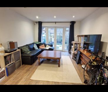 2 Bed Semi-Detached House, London, SE26 - Photo 4