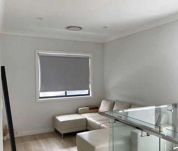 4 Years Old Spacious 4 Bed + Study + Rumpus Two-Storey Home | Ducted Aircon - Photo 2