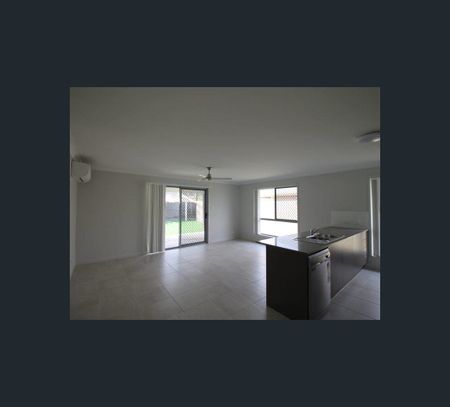 31 Frankland Street, South Ripley, Qld 4306 - Photo 2